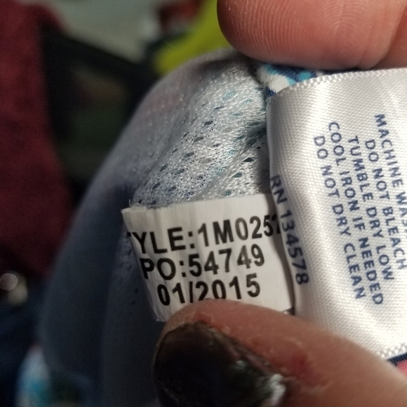 Vineyard Vines palm tree swim trunks - Picture 10 of 10